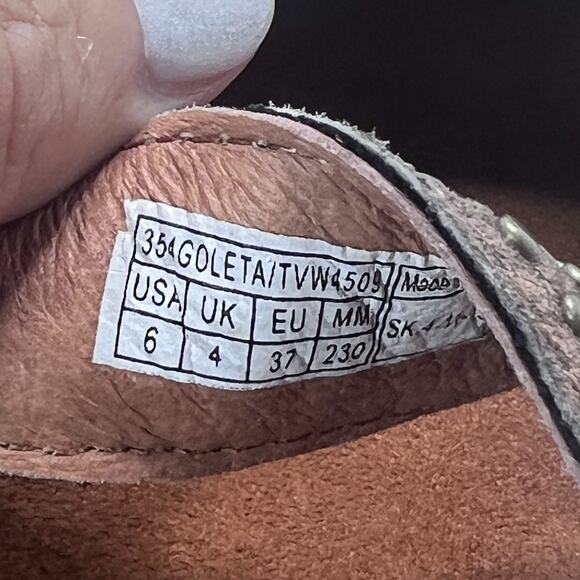 Vionic Shoes Goleta Mary Jane Bronze Metallic Studded Strap Womens 6 NWOB - Picture 8 of 9